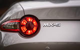 07 Mazda MX 5 RT update 2023 feu arrière