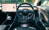 Essai routier de la Tesla Model 3 - volant