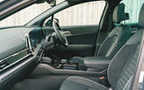 12 Kia Sportage 2022 RT front seats