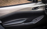 14 Mazda MX 5 RT update 2023 panneau de porte