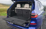 14a BMW X7 M60i RT 2023 boot split tailgate