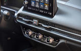 15 Honda ZR V FD 2023 boutons de commande de climatisation