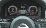 16 Nissan Qashqai 2021 RT instruments