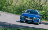 23 Volkswagen Arteon Shooting Brake 2021 RT cornering