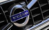 Volvo V70 badging