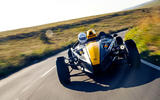 Ariel Atom 4 2019 essai routier - nez sur la route