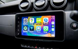 dacia duster road test 2023 15 screen
