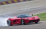 Ferrari LaFerrari oversteering
