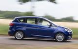 Ford C-Max en virage