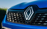 05 Renault Clio facelift FD 2023 logo grille