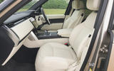 06 Range Rover V8 P530 FD 2022 front seats