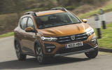 1 dacia sandero stepway 2021 rt hero front 2