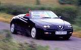 Alfa Romeo Spider V6 - hero front