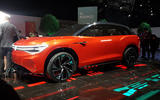 Volkswagen Roomzz concept - front 3/4