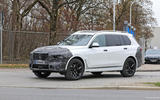 2022 BMW X7 front