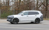 2022 BMW X7 side