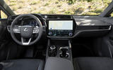 Интерьер приборной панели Lexus RZ 2024 года