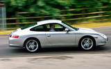 Porsche 911 Carrera 2020 - tracking side