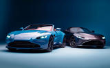 Aston Martin Vantage Roadster 2020 - official press images - with coupe