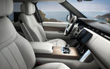 94 Land Rover Range Rover 2021 official reveal images cabin