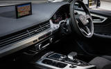 Audi Q7 e-tron dashboard