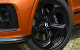 bentley bentayga s hybrid 16 wheel