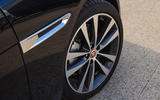 Jaguar XE 25d AWD side vents