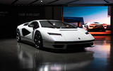Lamborghini Countach LPI 800 4 (5)