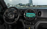 Mini Countryman S E Cooper All4 dashboard