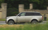 range rover 2022 002 panning