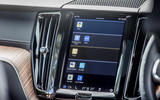 Volvo XC60 PHEV T6 2022 infotainment