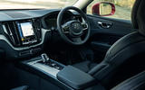 10 Volvo XC60 Recharge 2021 LT cabin