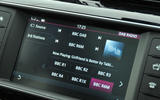 Jaguar F-Pace DAB infotainment