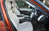 Land Rover Discovery interior