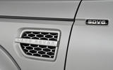Land Rover Discovery side vents