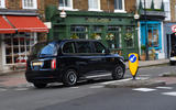 levc tx taxi review 2023 05 rear panning