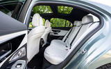 mercedes benz e class review 202312 sièges arrières