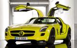 Mercedes SLS E-cell leaks out