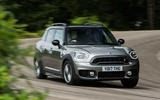 Mini Countryman S E All4 cornering