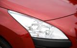 Peugeot 3008 headlight