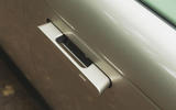 range rover 2022 009 door handle