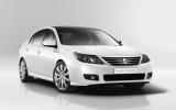 Renault Latitude 'unlikely for UK'