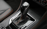 Subaru XV 2.0i Lineartronic SE Premium gearstick