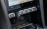 Volkswagen Amarok switches