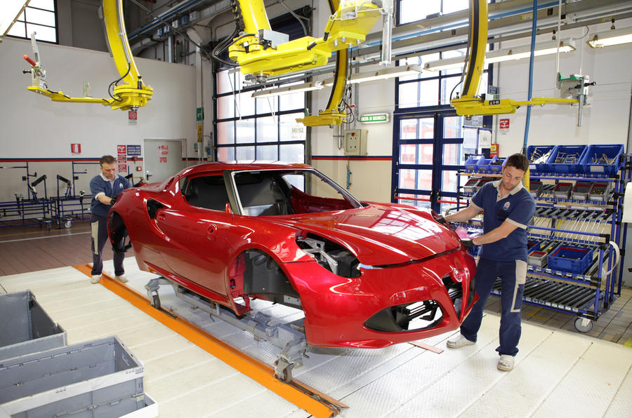 Alfa Romeo 4C production process revealed