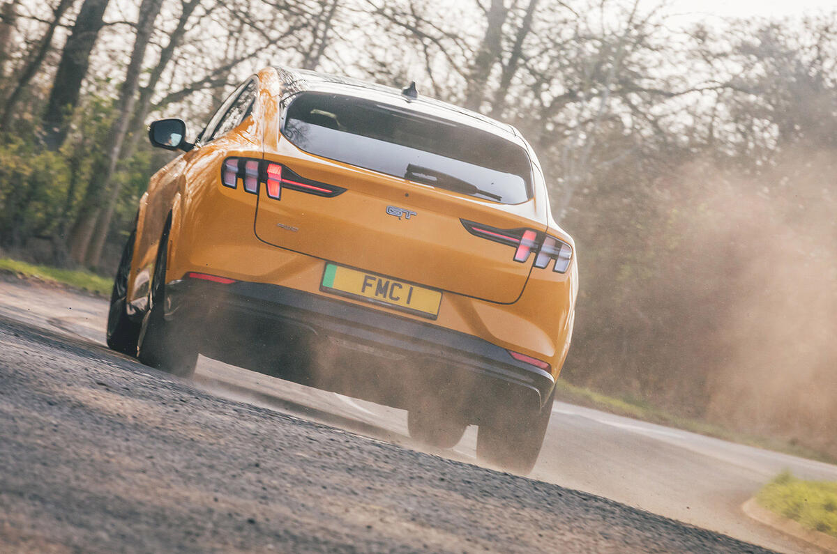 003ford mustang mach e gt virage arrière 2022