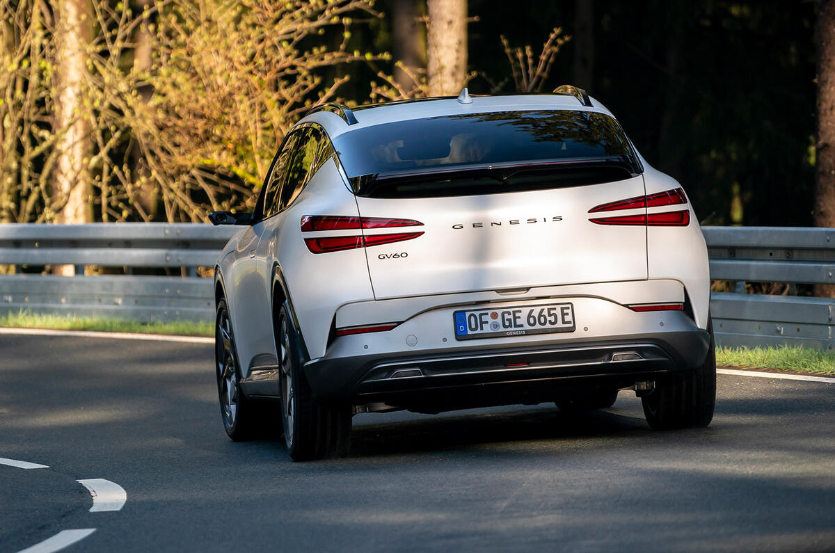 005 genesis gv60 virage arrière 2022