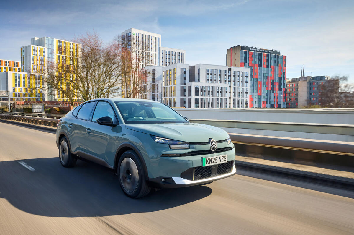 02 Citroen e C4 X 2025 compte-rendu conduite avant