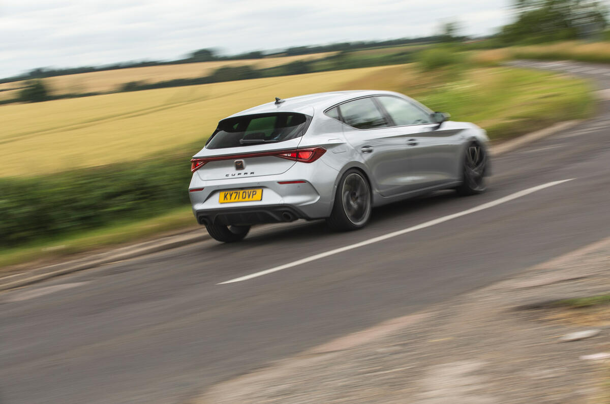 03 Cupra Leon 245 Hatchback RT 2022 angle arrière