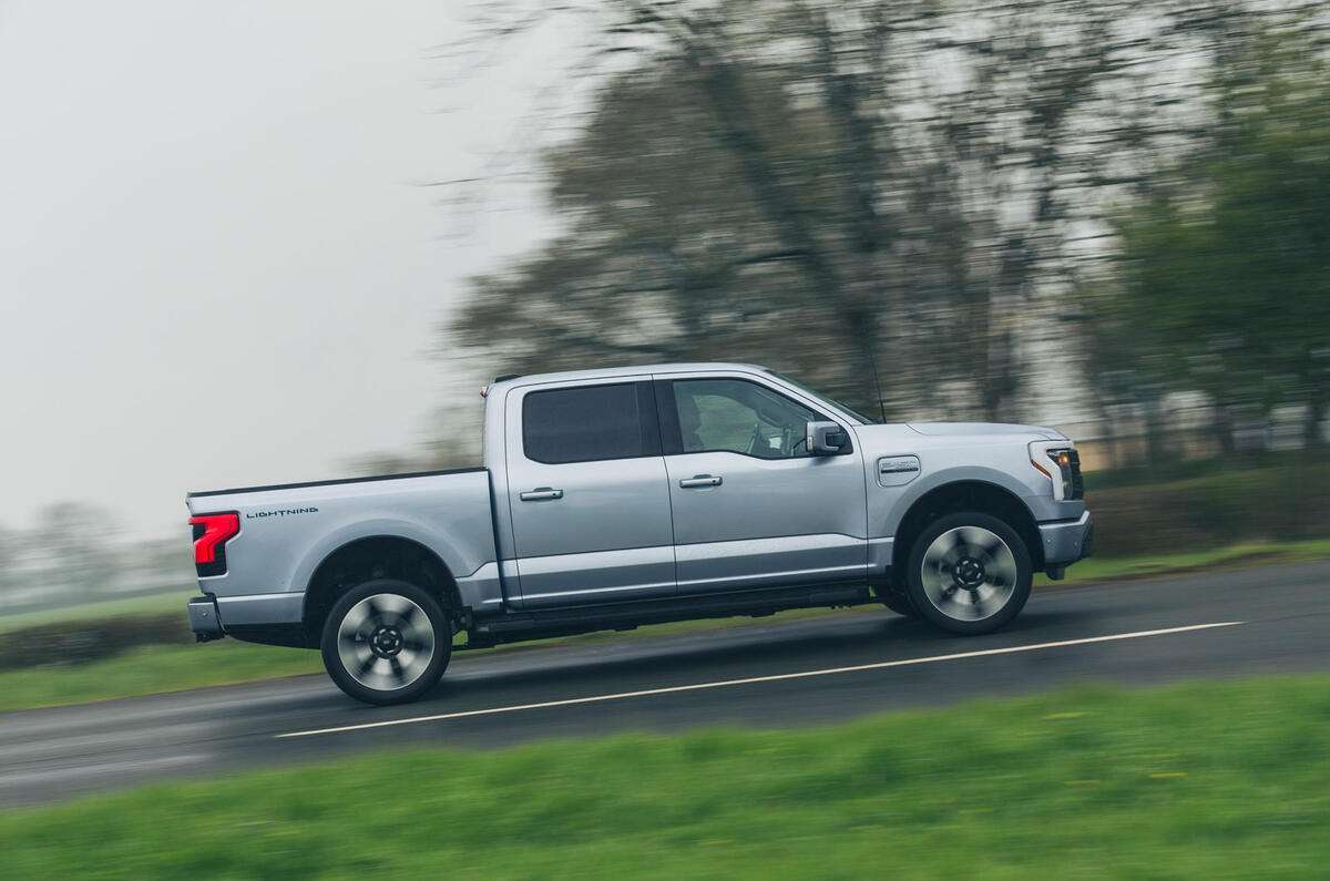 03 Ford F150 Lightning RT 2023 conduite latérale